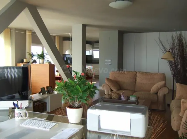 ESPECTACULAR VIVIENDA CON VISTAS AL MAR - foto 2