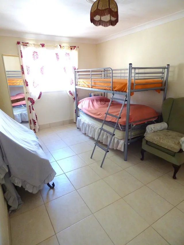 SE VENDE GRAN CHALET EN BELLA ORCHETA — 35
