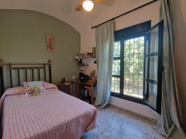 Finca rústica con dos viviendas, piscina y 56.000 m2 de tierras de regadío a 10 minutos de Jerez — 16