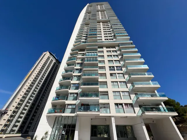 Se vende apartamento con vistas magnificas al mar nuevo a estrenar en Benidorm — 13