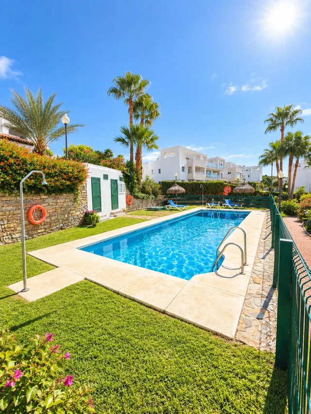 En venta adosado en Casares Golf, zona exclusiva — 2