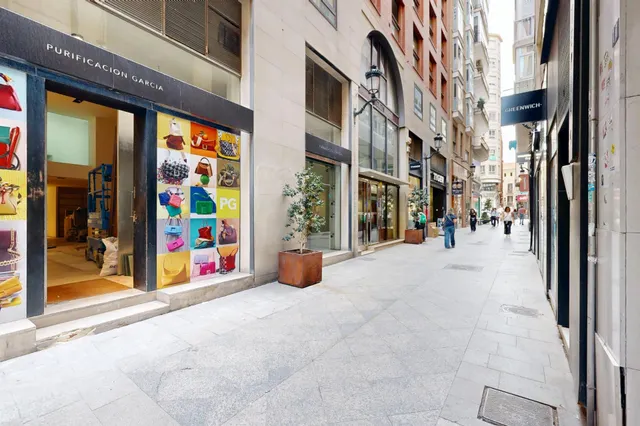 Piso de 3 dormitorios, vestidor y 134 m2 en pleno centro de Murcia – Calle Platería — 45