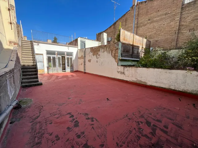 Oportunidad, tres pisos de 140m2 + terraza 100m2, segundo con 125m2 y dúplex 125 m2 con terraza 30m2 — 5