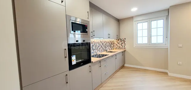 Bajo exterior completamente reformado en Tapia de Casariego | 2 plazas de garaje incluidas — 6