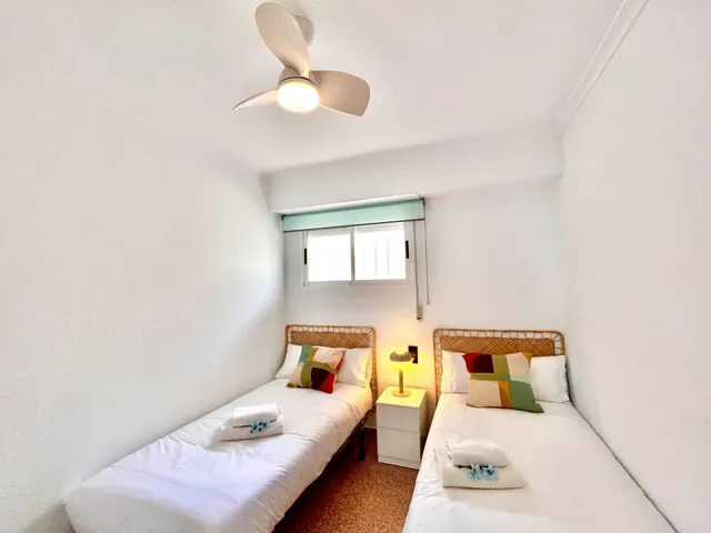 BONITO APARTAMENTO EN ARENALES DEL SOL ( Disponible de Septiembre a Junio) — 14