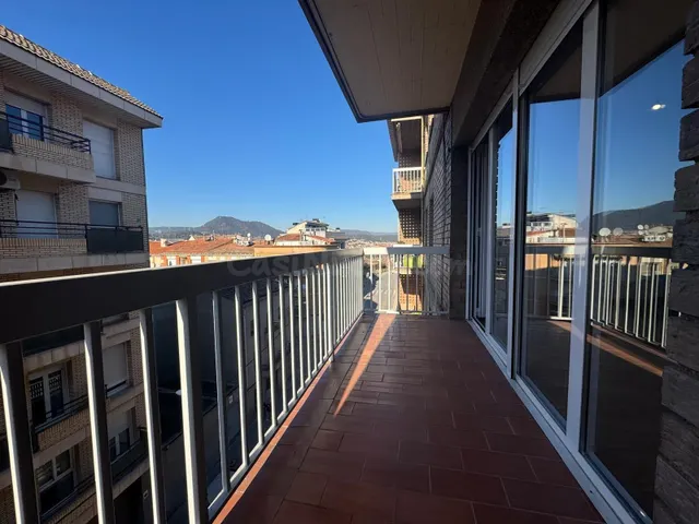 Piso reformado de 4 habitaciones - foto 5