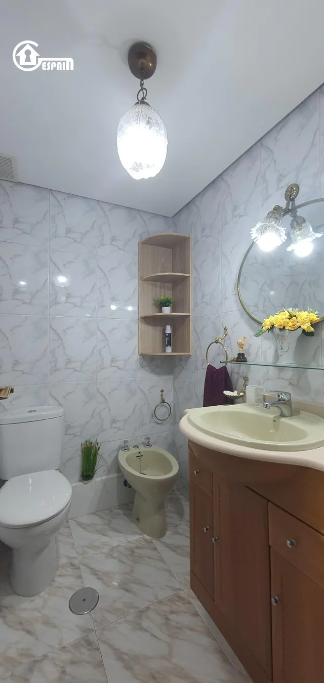 Grupo gespain ofrece piso en venta en puerta del angel — 32
