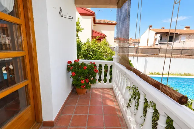 Chalet independiente con piscina en Híjar, Las Gabias — 47