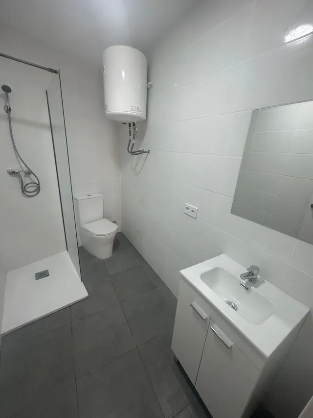 Piso recién renovado junto al Ayuntamiento de Manresa — 7