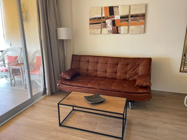 Estudio 50m² en venta - El Bajondillo — 11