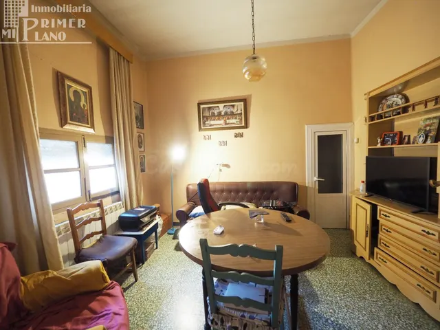 *Casa de 2 plantas en avda Don Antonio Huertas, con 182 m2 y - foto 4