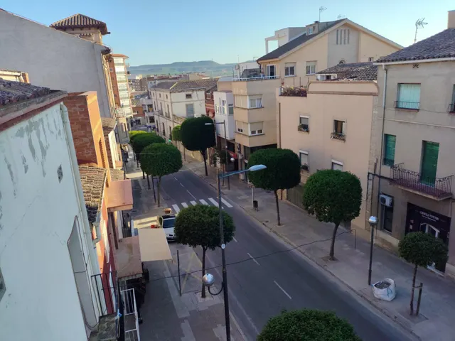 ¡AMPLIO PISO A LA VENTA EN LES BORGES BLANQUES! — 7
