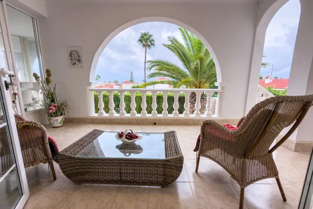 Chalet independiente con gran parcela, piscina privada y amp - foto 5