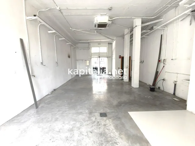 ALQUILER LOCAL COMERCIAL, ZONA LA CONCEPCIÓN — 2