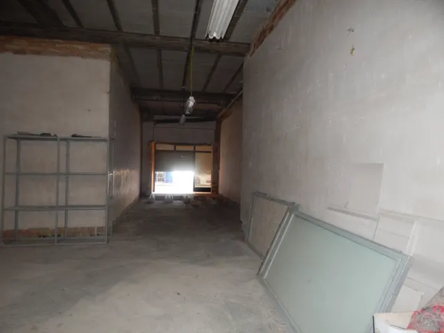 LOCAL COMERCIAL EN ONTINYENT (VALENCIA) Zona San Jose — 6