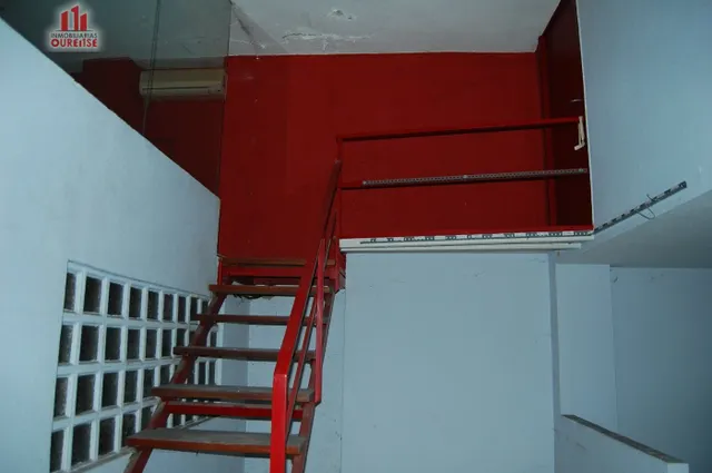 LOCAL COMERCIAL CON GARAJES EN LA ZONA DEL COUTO — 8