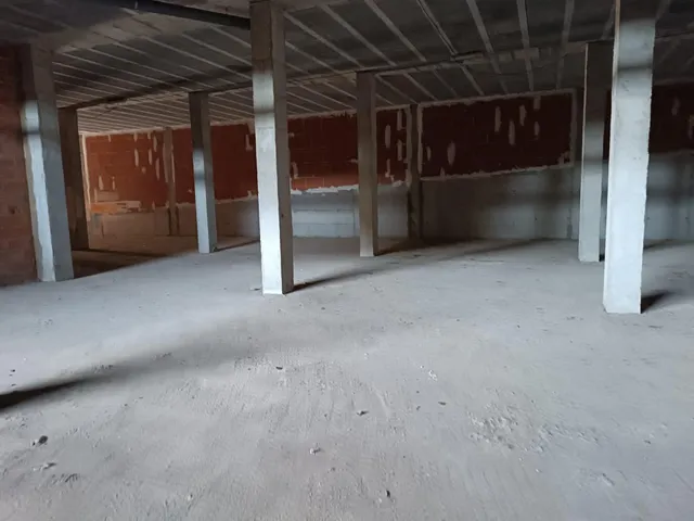 ¡Gran local comercial en Contrueces para adaptarlo a tu actividad ! — 8