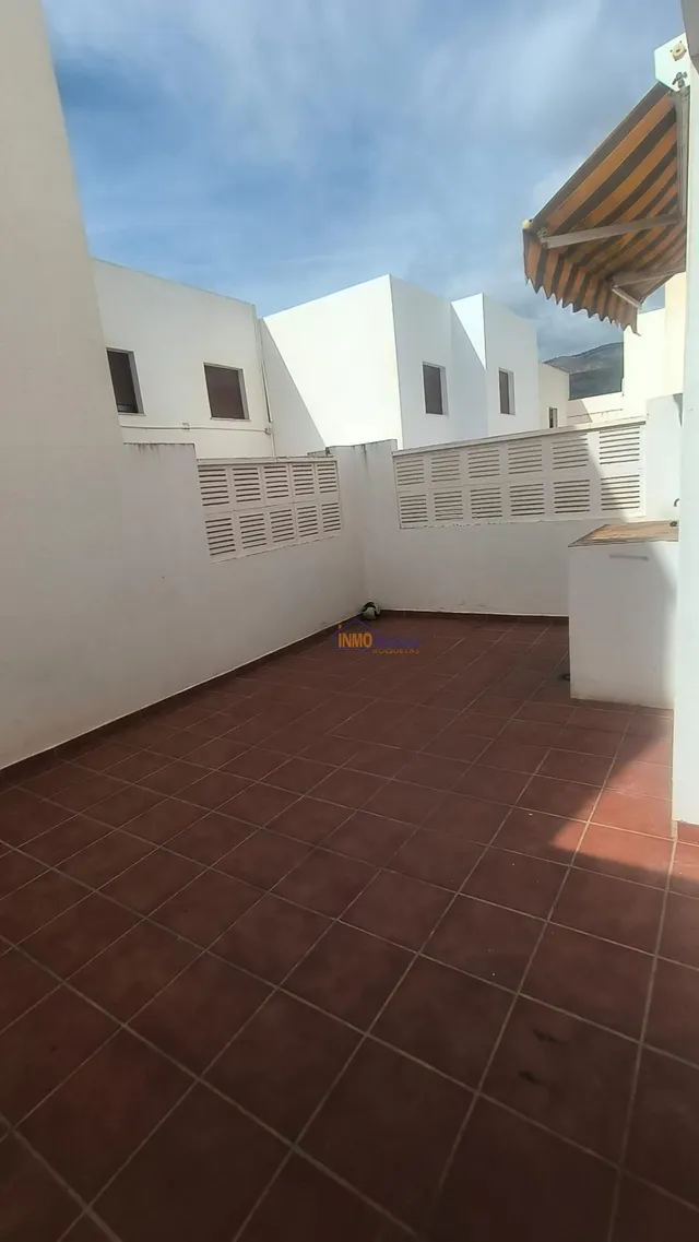 Amplio Adosado en el Corazón de Fondon por solo €125,000 — 8