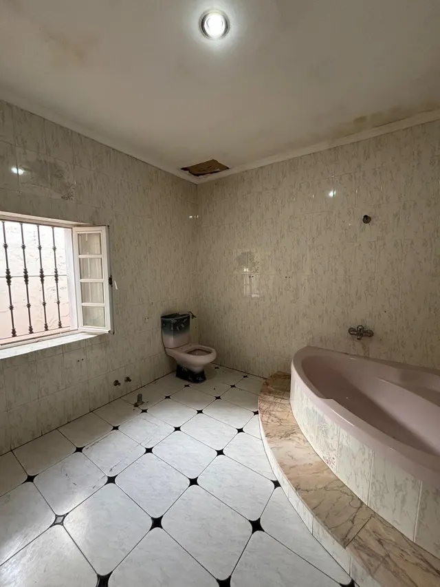 En venta casa a reformar en el centro histórico de San Roque, con local incluido — 18