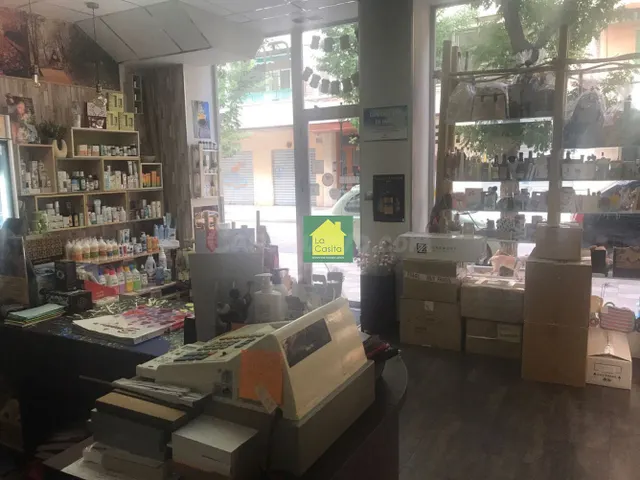 SE VENDE LOCAL TOTALMENTE ACONDICIONADO. - foto 2