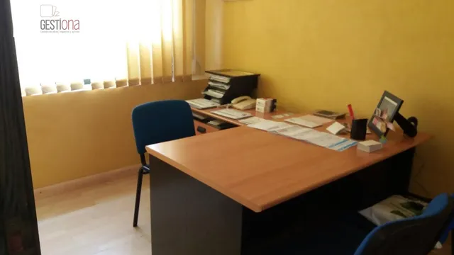 SE VENDE, ESTUPENDO LOCAL COMERCIAL, EN NOJA — 3