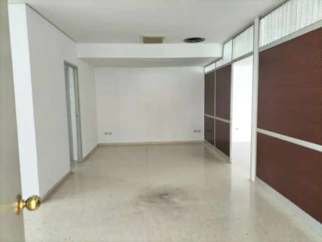 Local en venta de procedencia bancaria — 22