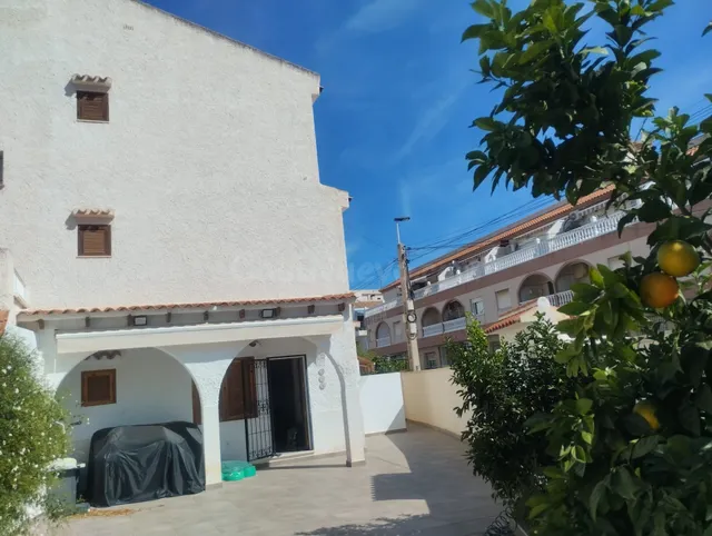 Chalet 4 hab. calas blancas — 2