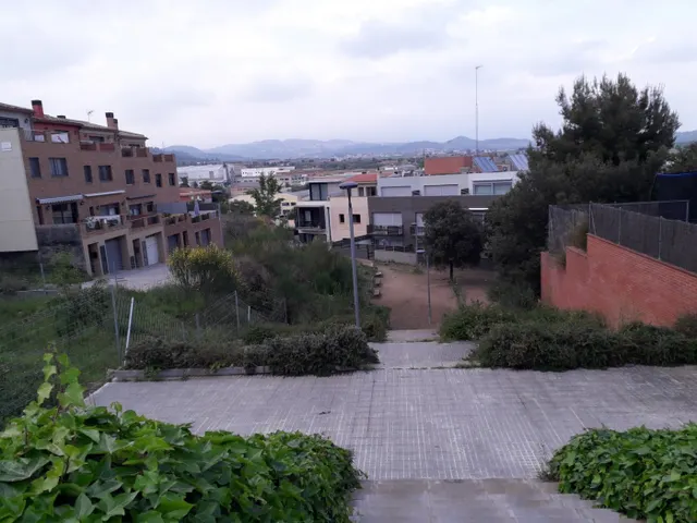 TERRENO URBANIZABLE — 7