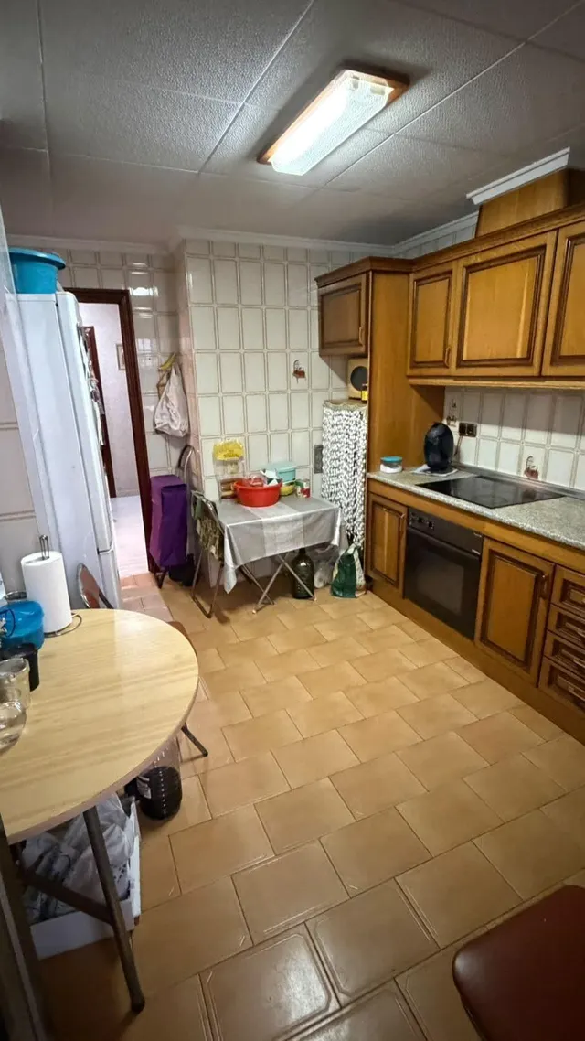 Apartamento con terraza, Alicante, Torrevieja, Playa de los Locos. 3 habitaciones, 116 m2, 30 metros del mar — 7