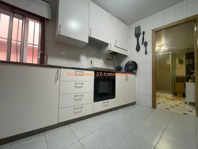 REF 4126 CASA 4 DORM. MUY PRÓXIMA C.C GRAN VÍA ( VIGO ) - foto 4