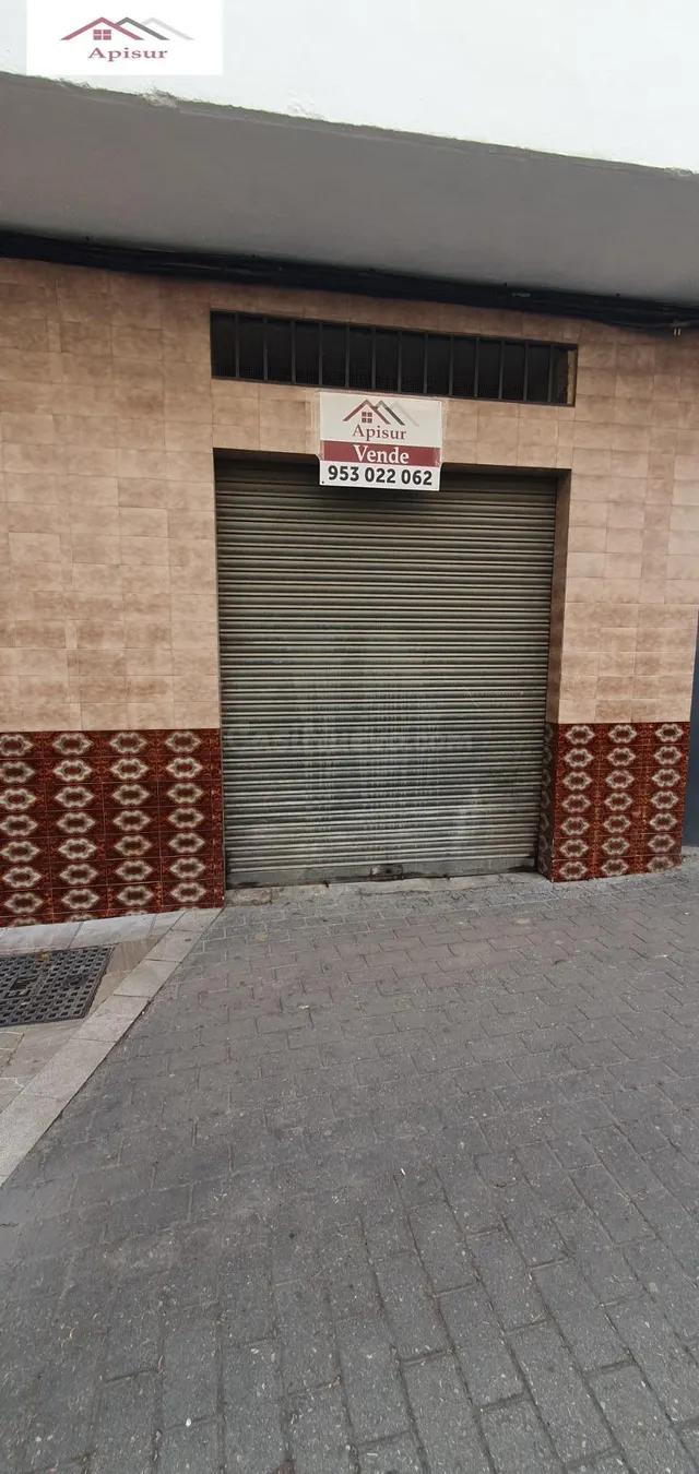 SE VENDE LOCAL COMERCIAL (GARAJE) EN ZONA PUERTA DE MARTOS