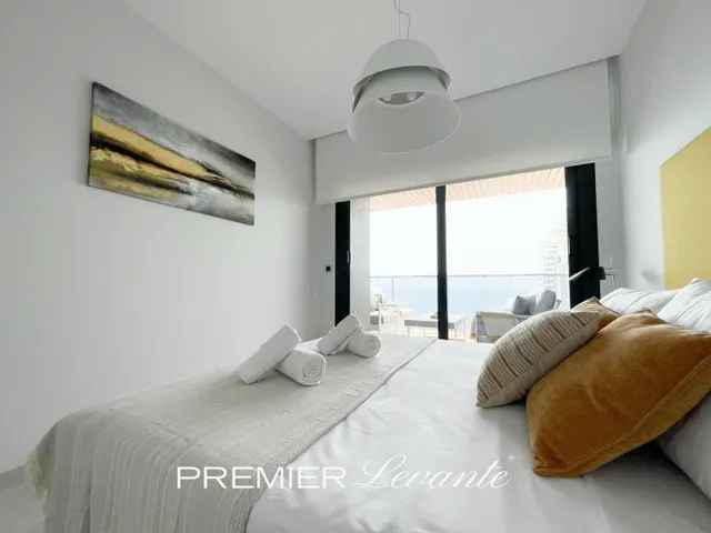 ESPECTACULAR PISO EN BENIDORM — 29