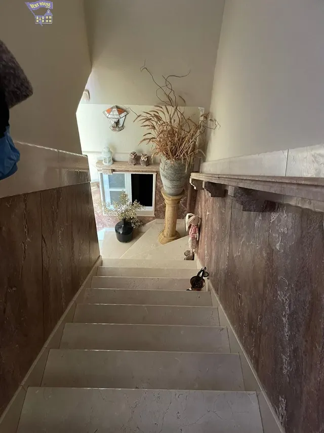 SE VENDE CASA + LOCAL INDEPENDIENTE EN ZONA DE LA CUESTA DE LA RUJANA — 24