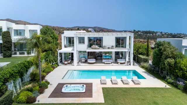 Chalet 5 habitaciones 592m² en venta - Marbella — 4