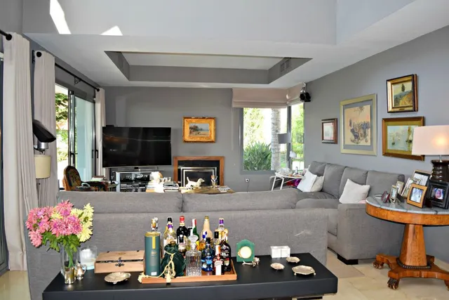 Espectacular villa de 6 dormitorios con vistas despejadas al mar — 4