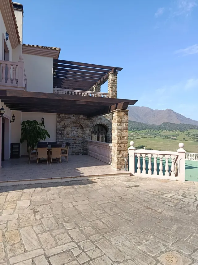 Chalet 4 habitaciones 240m² en venta - Costa Del Sol - foto 4