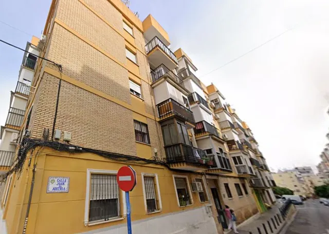 Venta piso en Mairena del Aljarafe (Sevilla) — 2