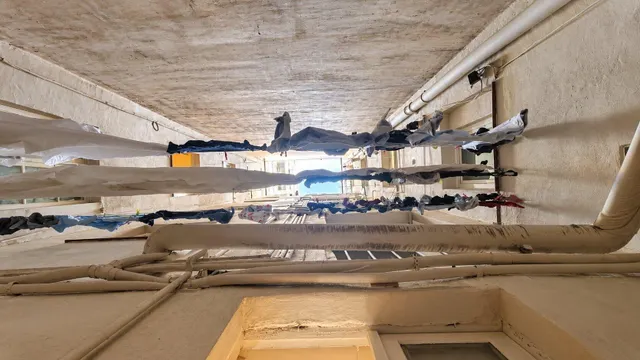 Local con trastienda en venta en calle Aragón, Barcelona: 157 m2 ideal para loft o estudio — 35