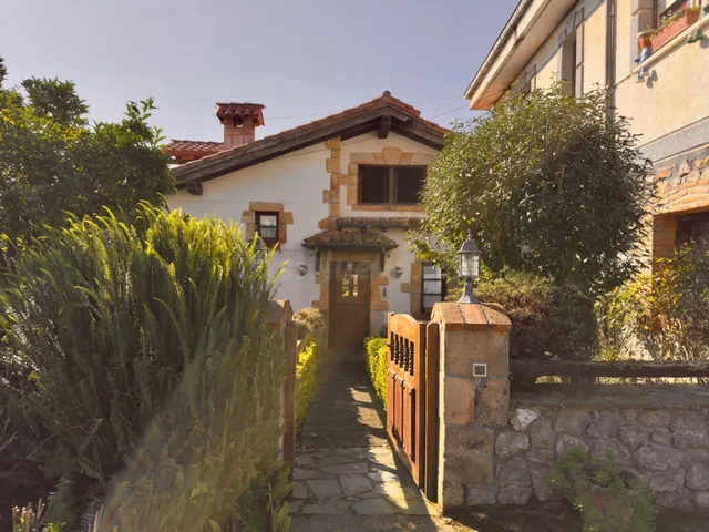 CASA CON JARDIN EN LIANDRES - foto 2