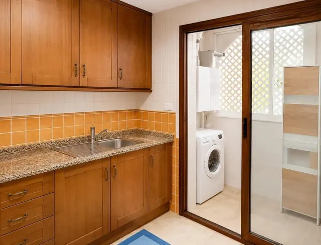 Atico de tres dormitorios con gran solárium en Aguas Nuevas, Torrevieja — 6