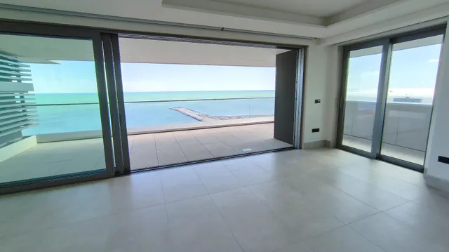 ¡Exclusivo Piso de Lujo en las Málaga Towers! — 10