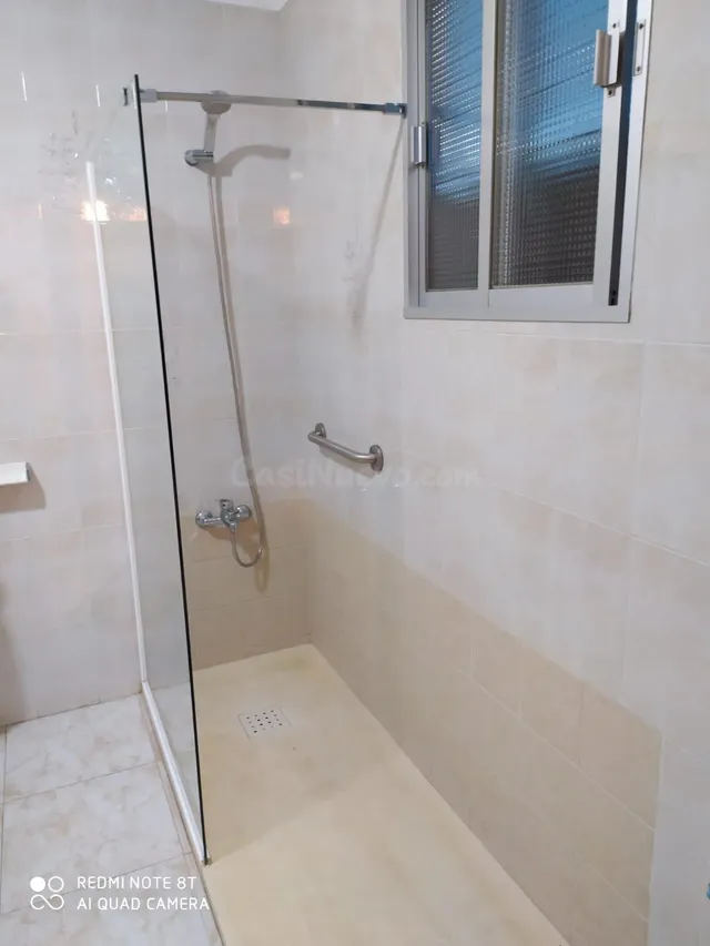 SE VENDE CASA EN BUENA ZONA - foto 5