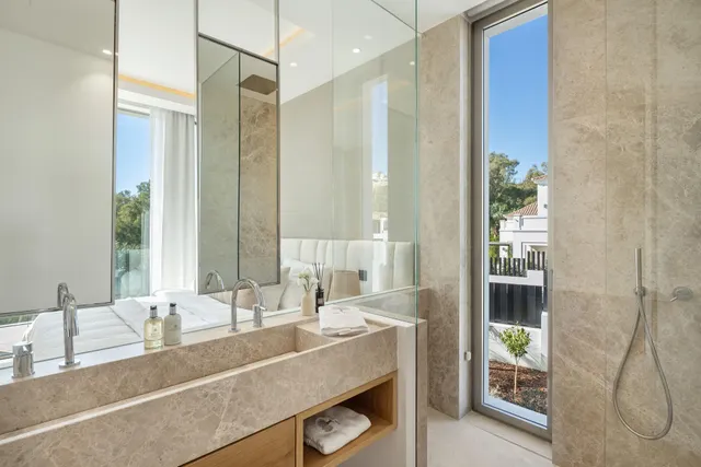 VILLA DE LUJO NE LOS NARANJOS, NUEVA ANDALUCIA MARBELLA — 13