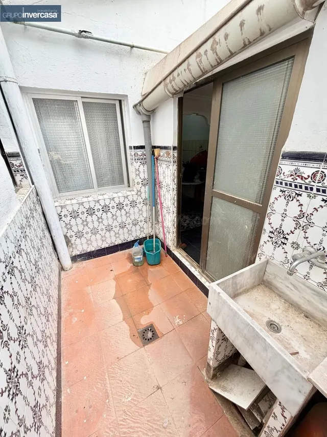 Planta baja para acondicionar situada en zona Consum - foto 5