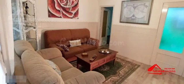FABULOSA CASA EN FERNAN NUÑEZ - foto 2