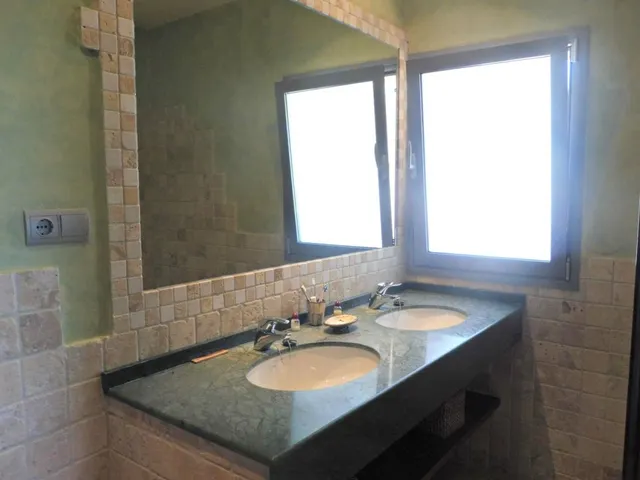 Chalet con vistas despejadas al mar en la mejor Urb. de Málaga — 17