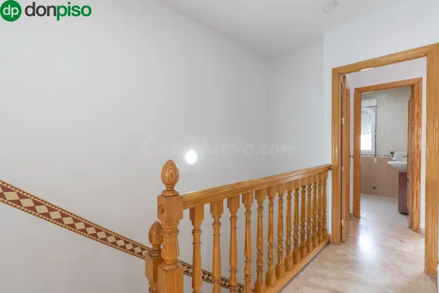 Casa adosada en la entrada de Ogijares — 5