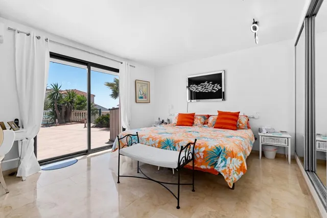 Villa 280m2 — 10