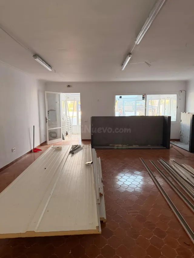 Local en venta en Cala’n Porter con posibilidad de cambio a  - foto 5
