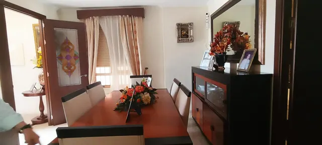 Chalet independiente en venta en Sanlúcar la Mayor — 28